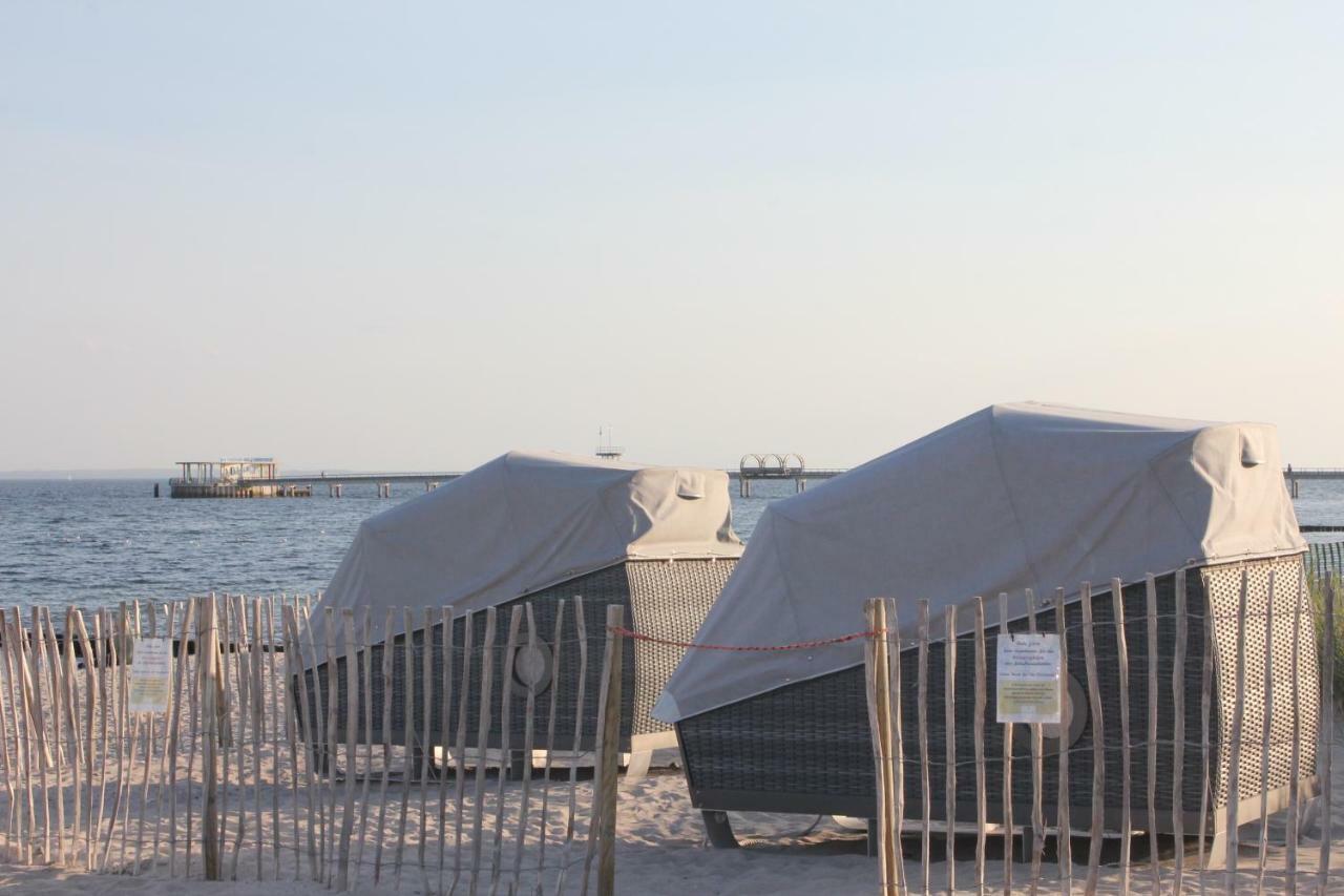 Strandlaeufer Im Kirschgarten Kellenhusen Esterno foto