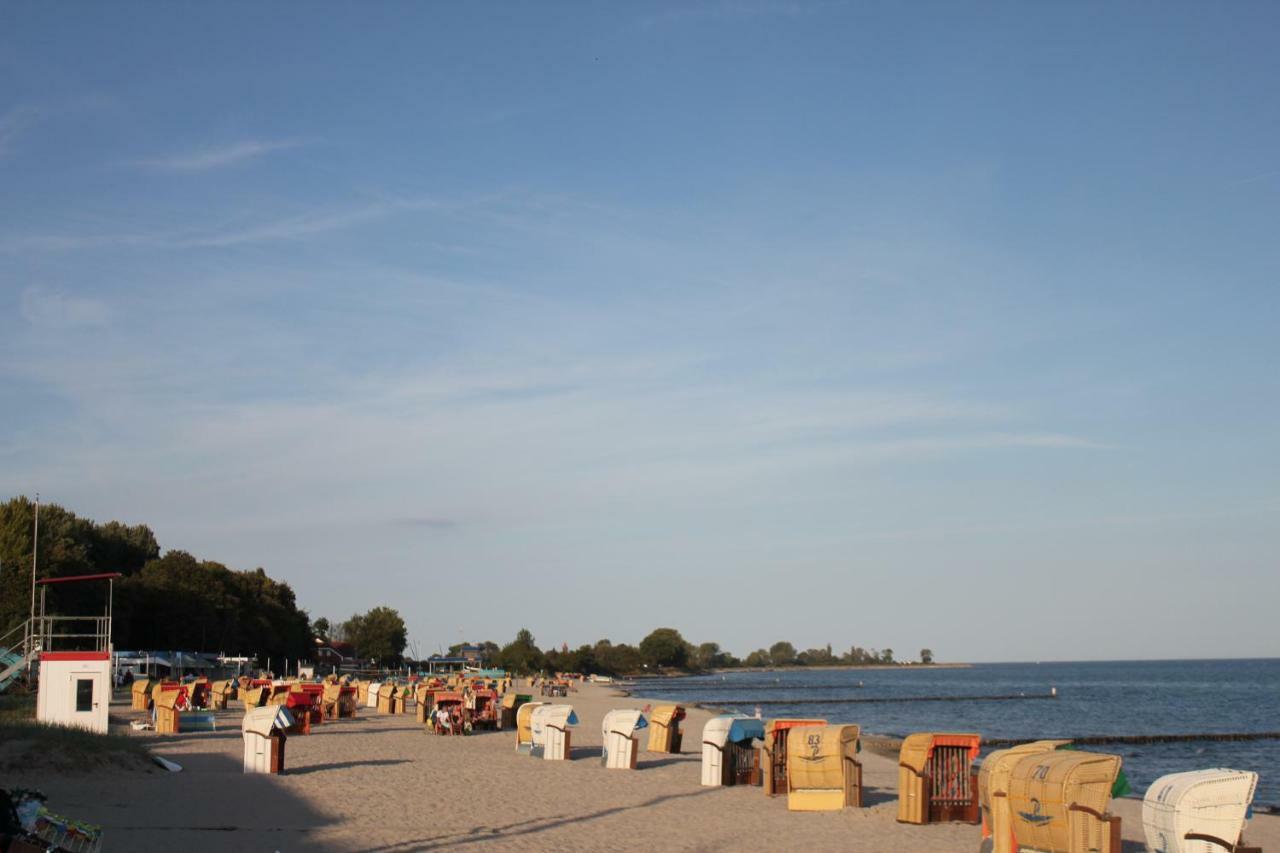 Strandlaeufer Im Kirschgarten Kellenhusen Esterno foto