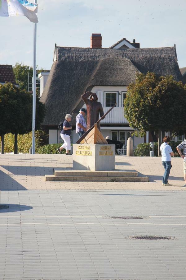 Strandlaeufer Im Kirschgarten Kellenhusen Esterno foto