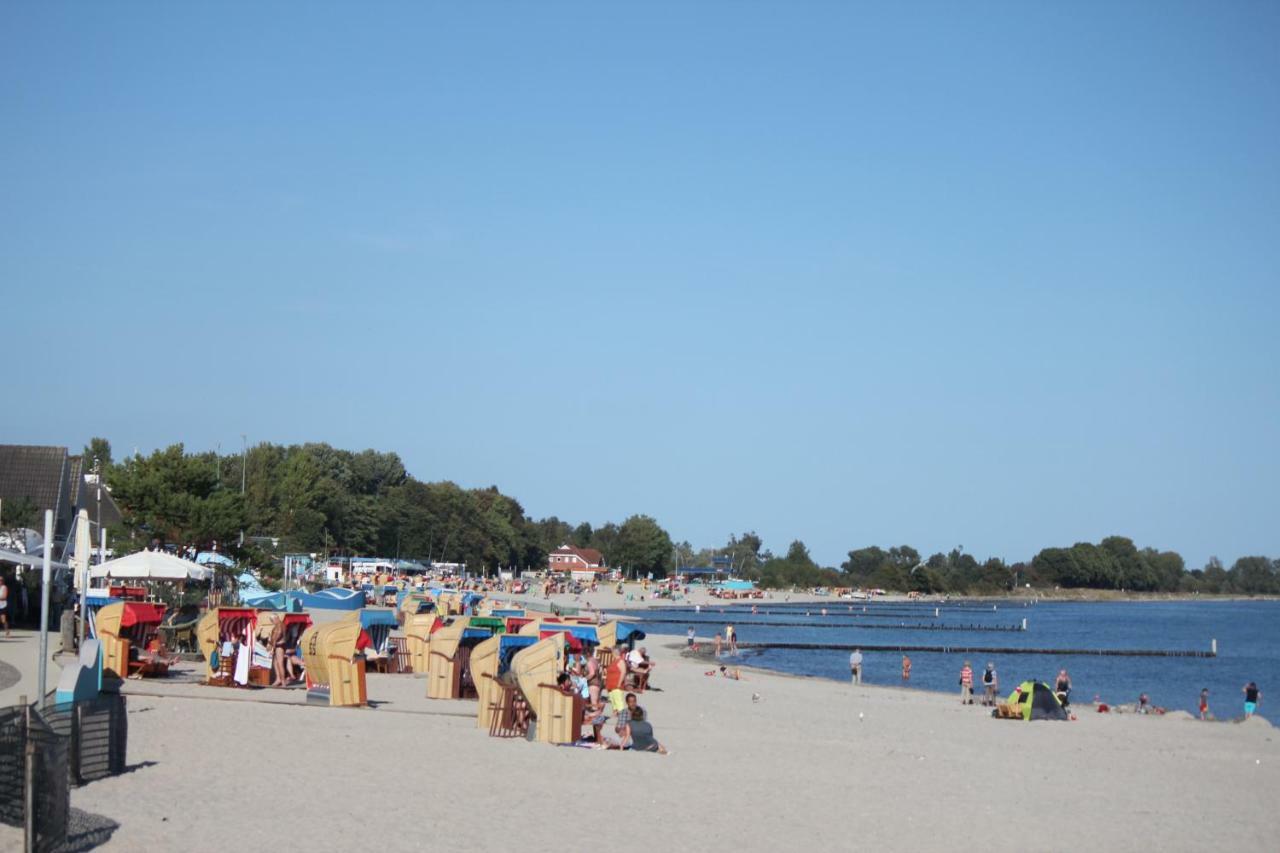Strandlaeufer Im Kirschgarten Kellenhusen Esterno foto